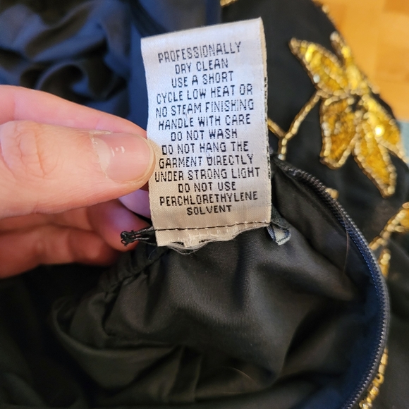 Venus vintage 100% silk golden floral embellished black dress - size medium - Picture 6 of 8